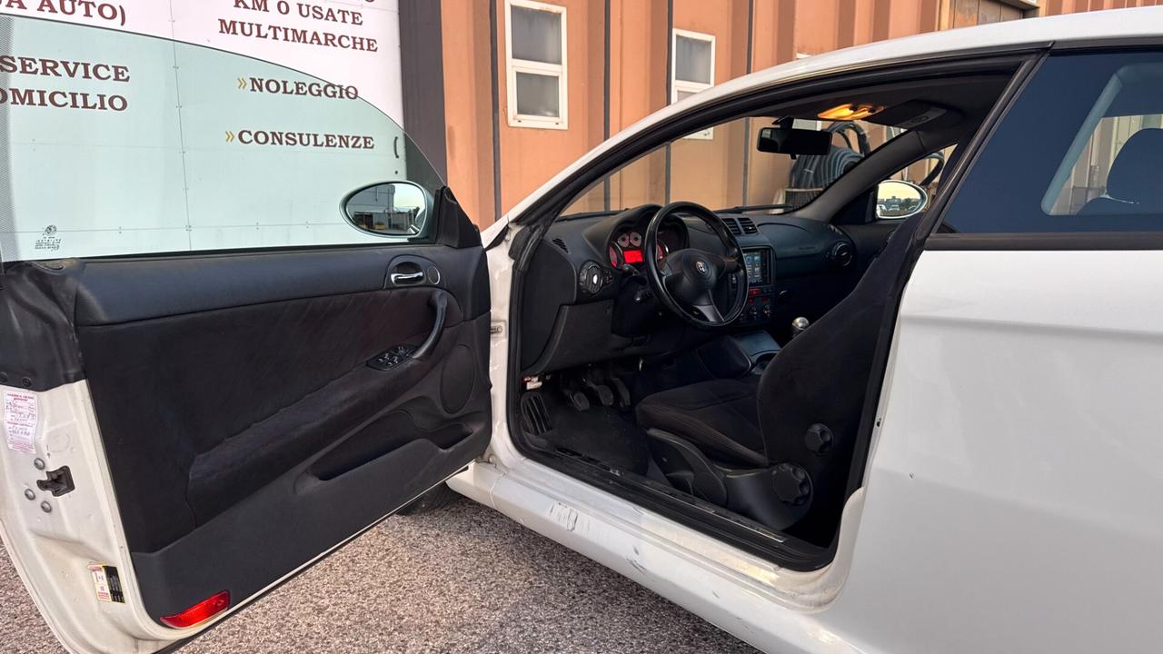 Alfa Romeo GT 1.9 JTDM 150cv - 2010