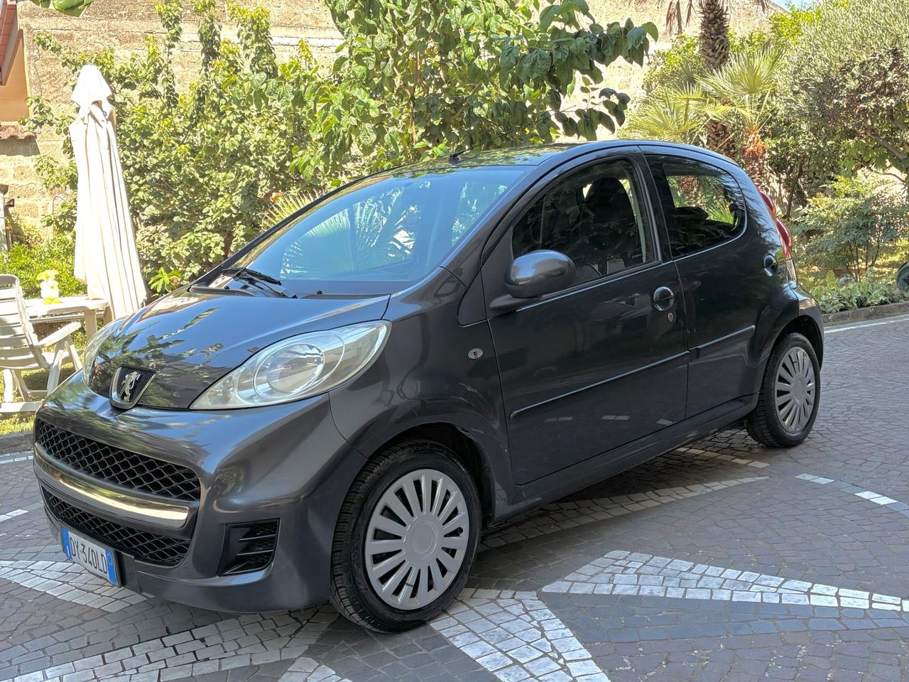 Peugeot 107 1.0 68CV 5p. Plaisir