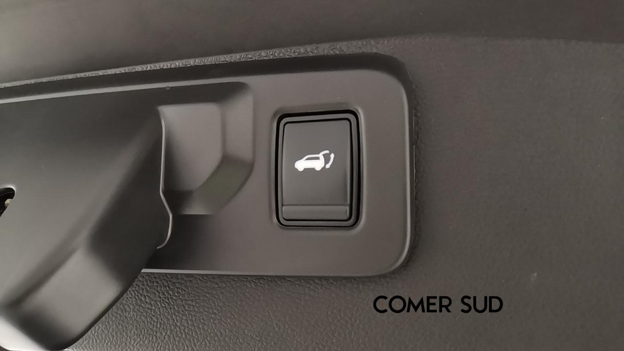 RENAULT Austral 2023 - Austral 1.2 E-Tech full hybrid Techno 200cv a