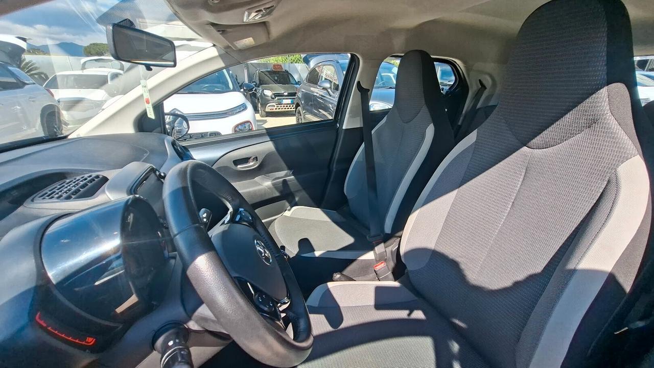 Toyota Aygo Connect 1.0 VVT-i 72 CV 5 porte 2021