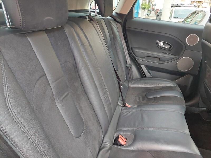 Land Rover Range Rover Evoque 2.2 TD4 150 CV 5p. Pure