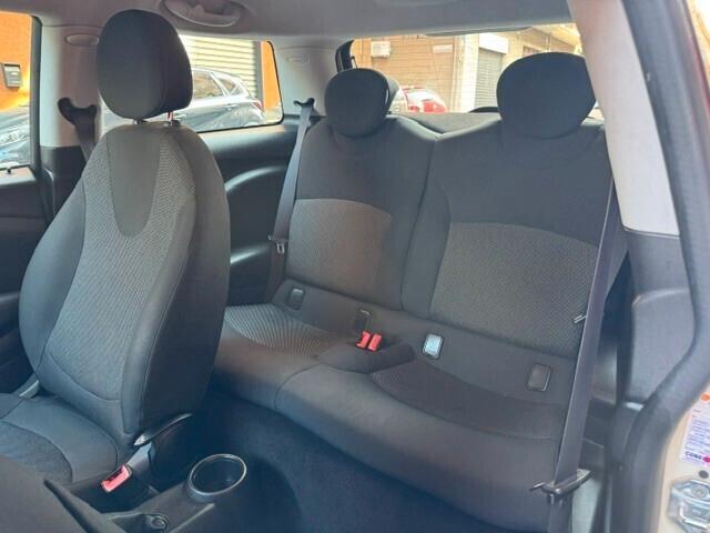 Mini Cooper D - 1.6 D 110 CV - Pepper