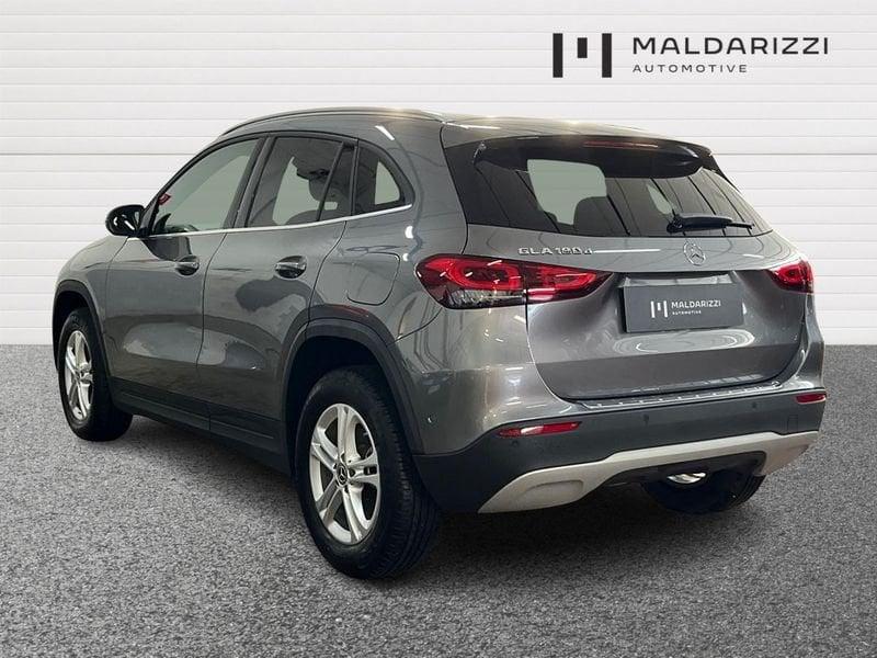 Mercedes-Benz GLA GLA-H247 2020 180 d Sport auto