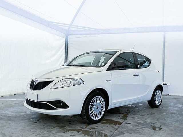 Lancia Ypsilon 1.2 GPL 69 CV 5 porte Silver