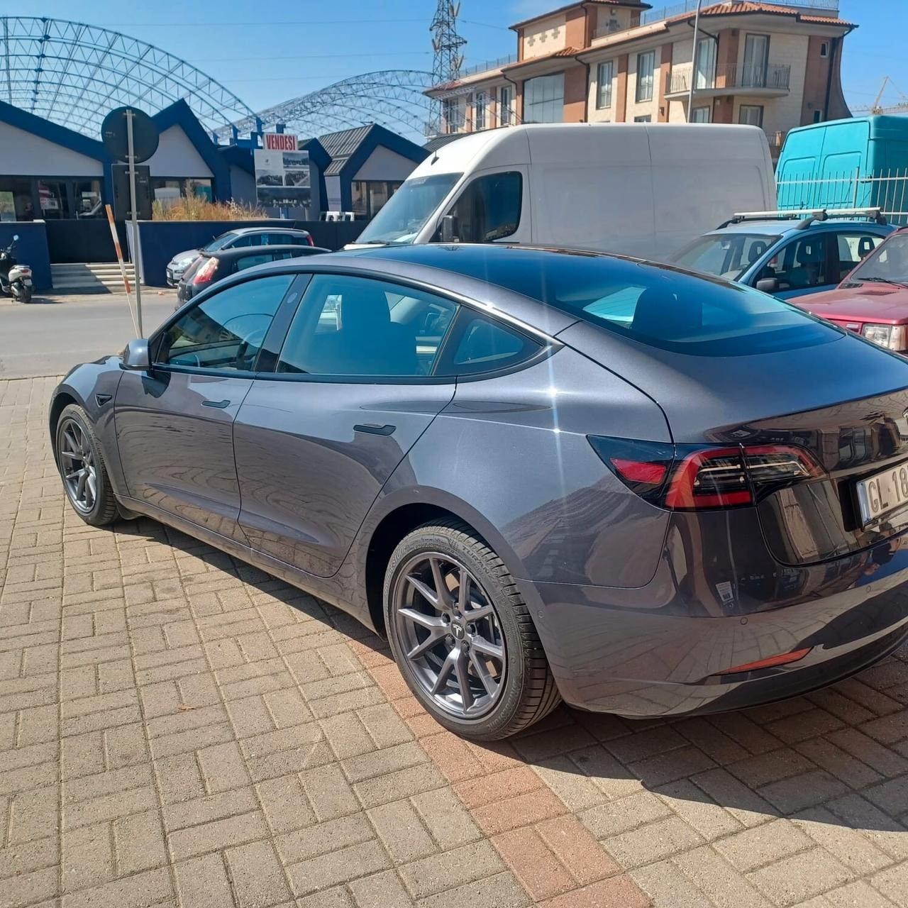 58078KM TESLA GANCIO DI TRAINO AUTONOMIA 408KM