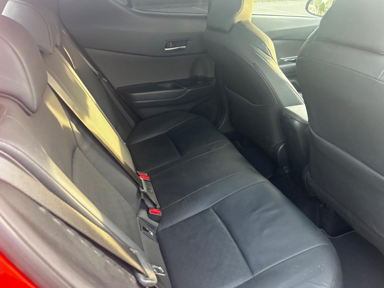 Toyota C-HR 2.0 Hybrid E-CVT Style