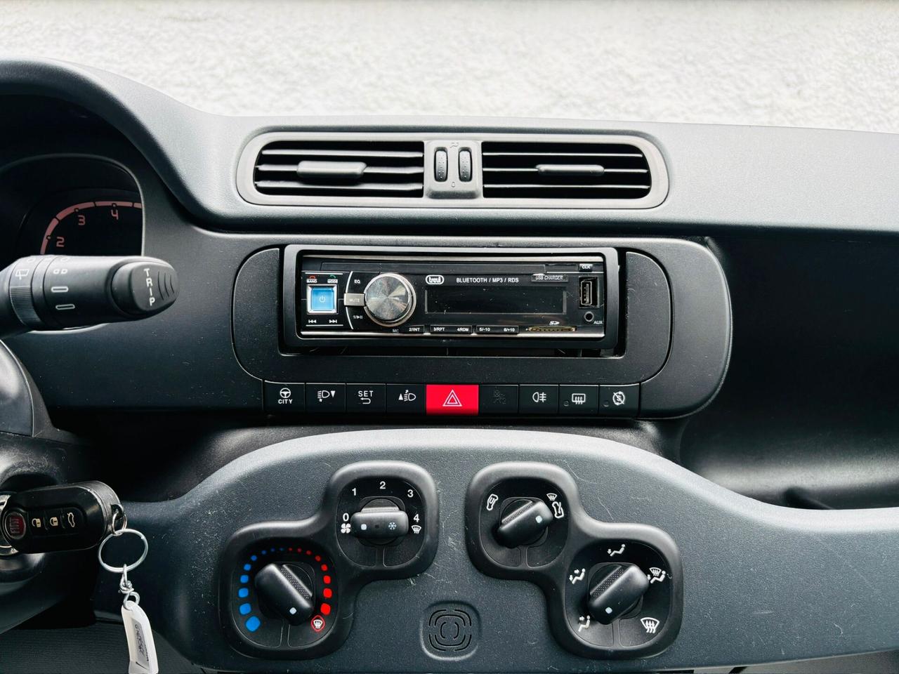 99.000 KM Fiat Panda 1.0 FireFly S&S Hybrid