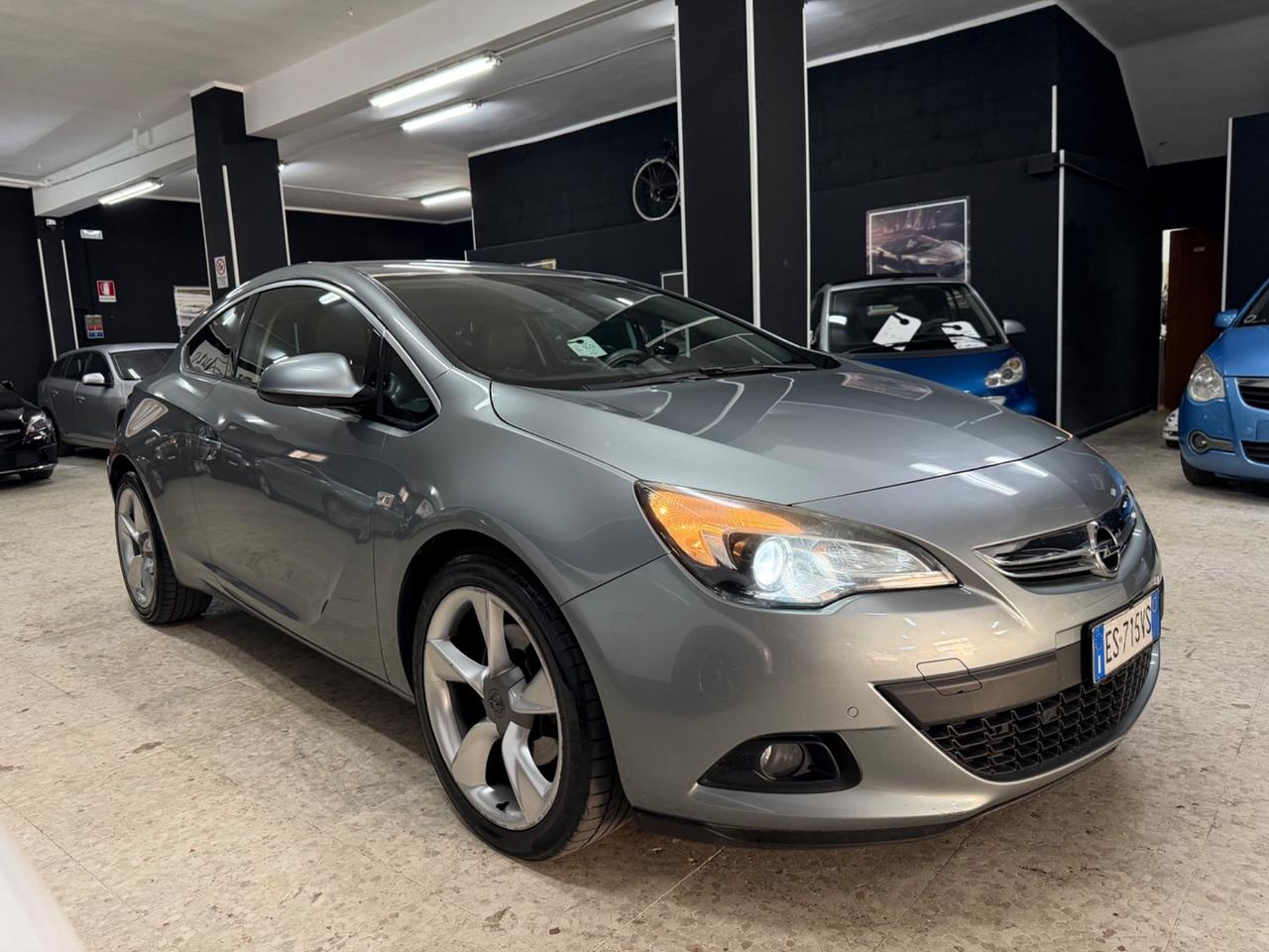 Opel Astra gtc 1.6 180cv 3p berlina