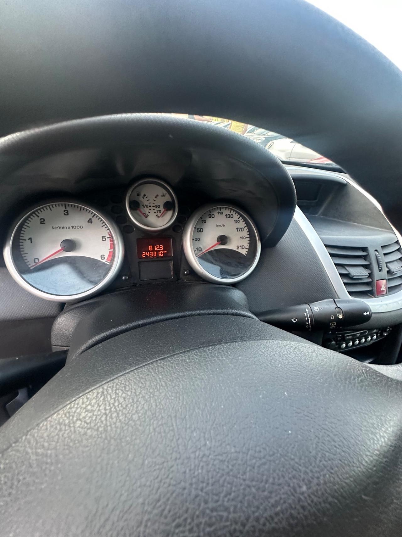 Peugeot 207 1.4 HDi 70CV FAP 5p. XS