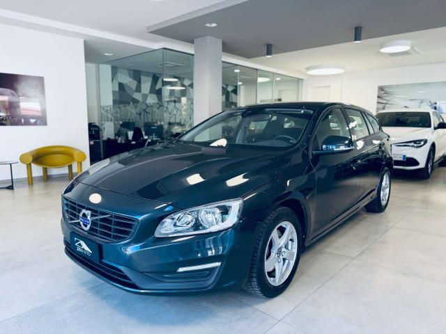 Volvo V60 1.6 d2 Business powershift N1