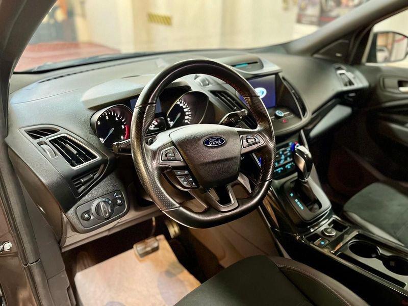 Ford Kuga Kuga 2.0 TDCI 150 CV S&S 4WD Powershift ST-Line