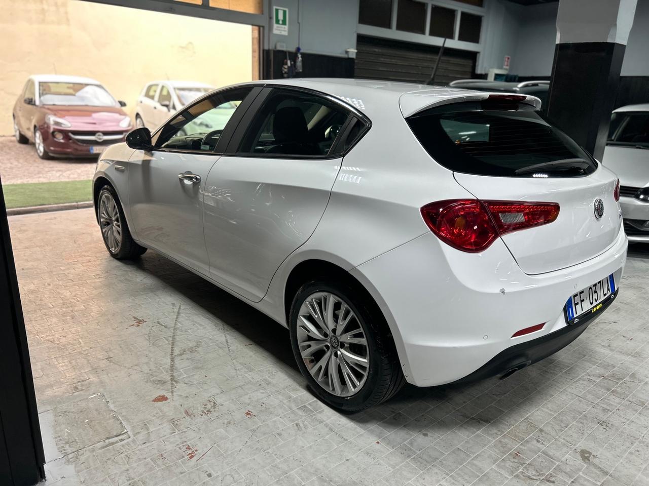 Alfa Romeo Giulietta 1.4 Turbo 120 CV GPL Super