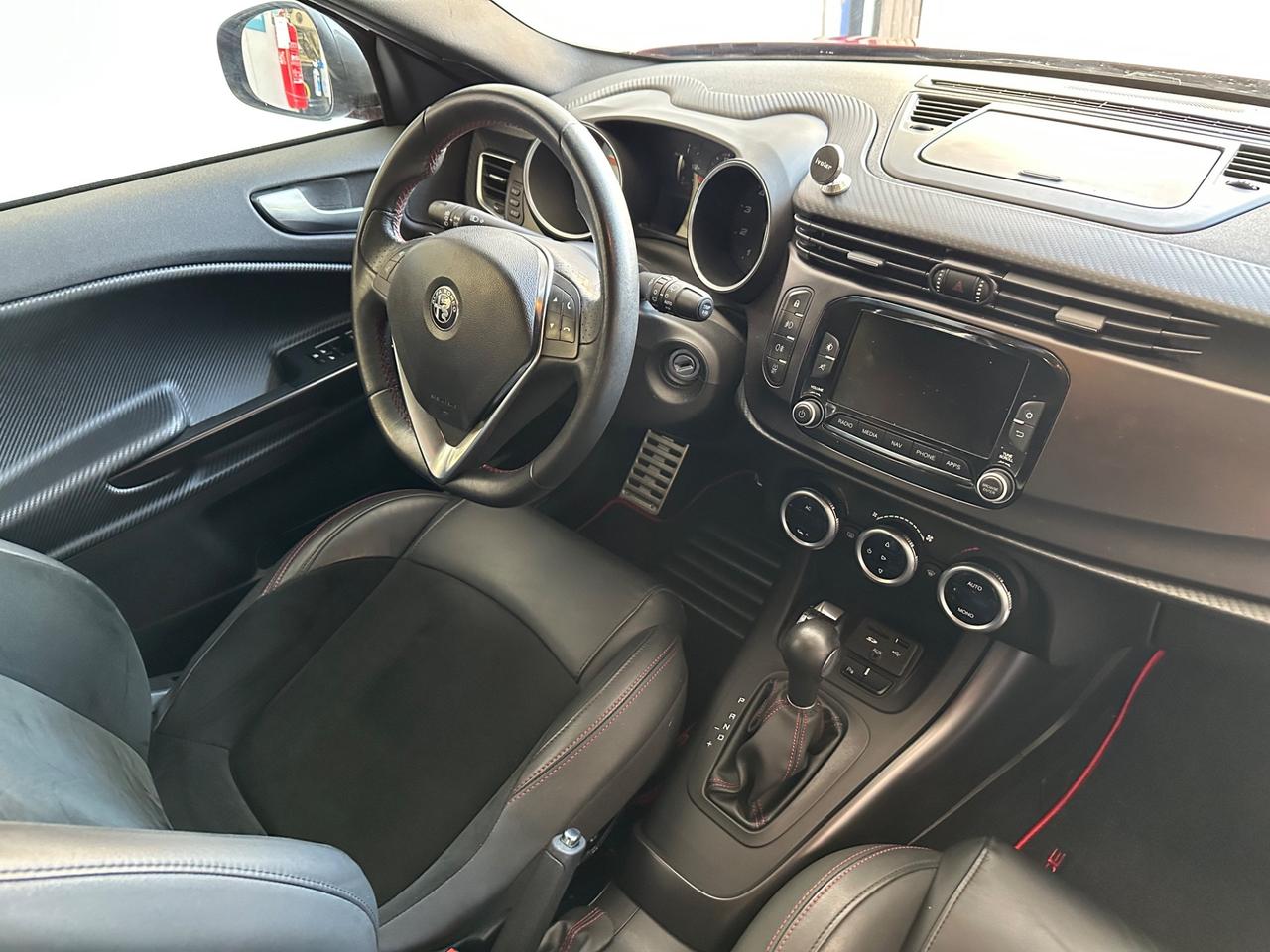 Alfa Romeo Giulietta 1750 Turbo TCT Veloce-Pelle-Navy-Secondo treno di cerchi-ORIGINALE