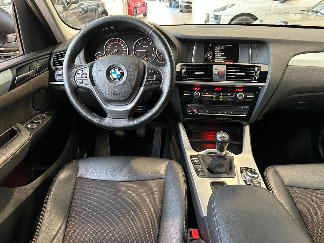 BMW X3 xdrive20d xLine - 18" - Navi - Keyless