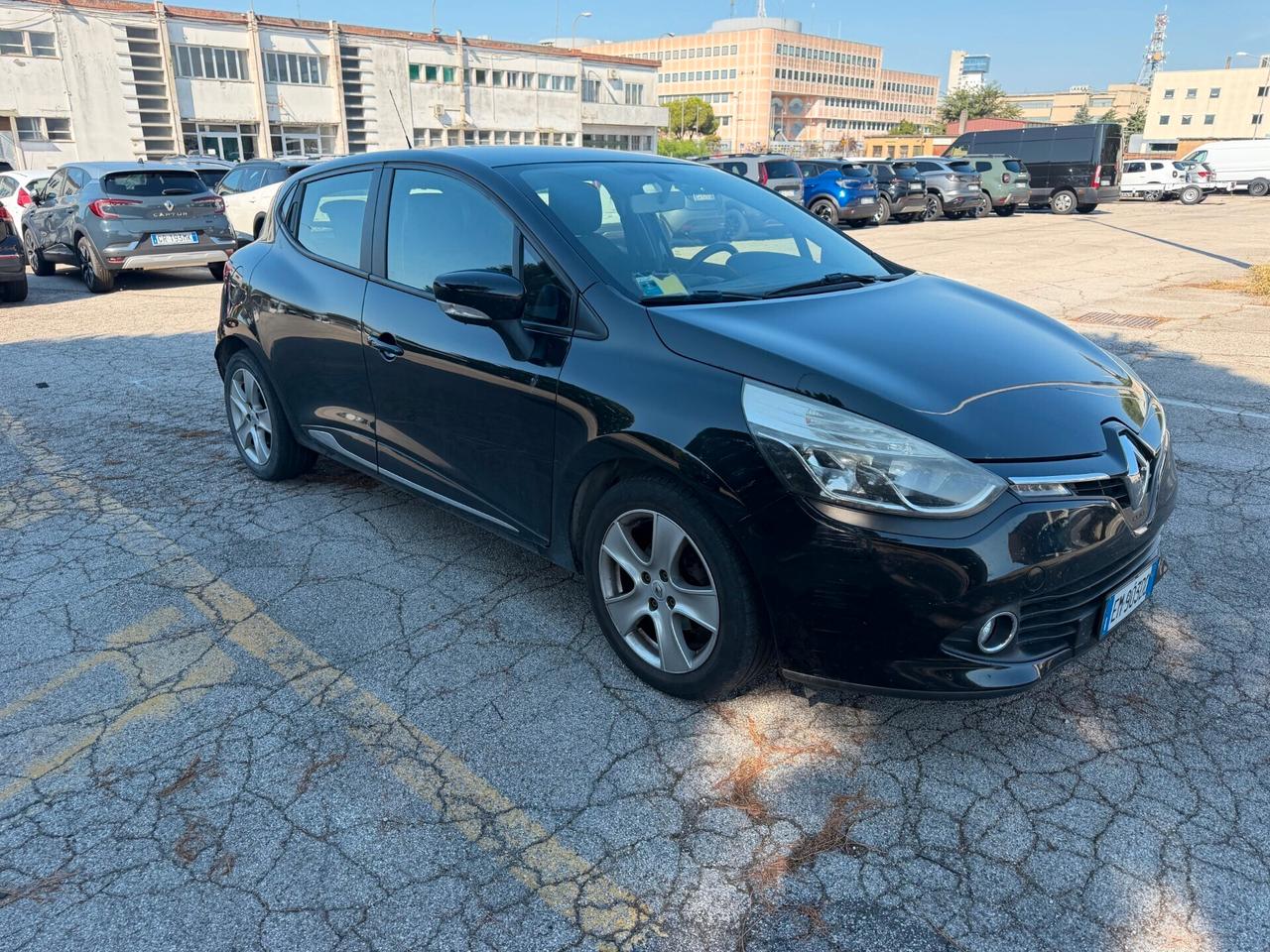 RENAULT CLIO 1.5 DIESEL - NEOPATENTE