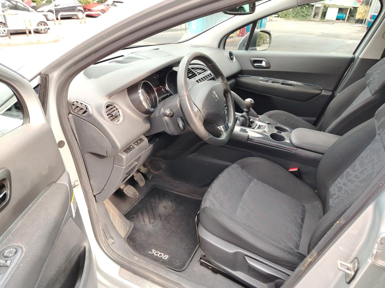 Peugeot 3008 1.6 THP 156CV Outdoor