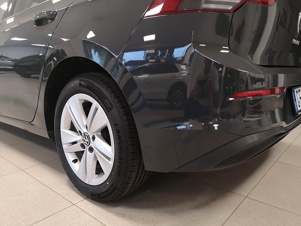 Volkswagen Golf 1.0 TSI EVO Life 81 KW 32.517 KM