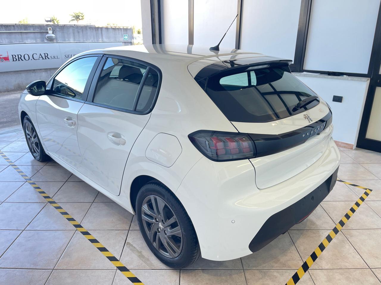 Peugeot 208 1.2 PureTech 75cv Active Pack - NO VINCOLO DI FINANZIAMENTO