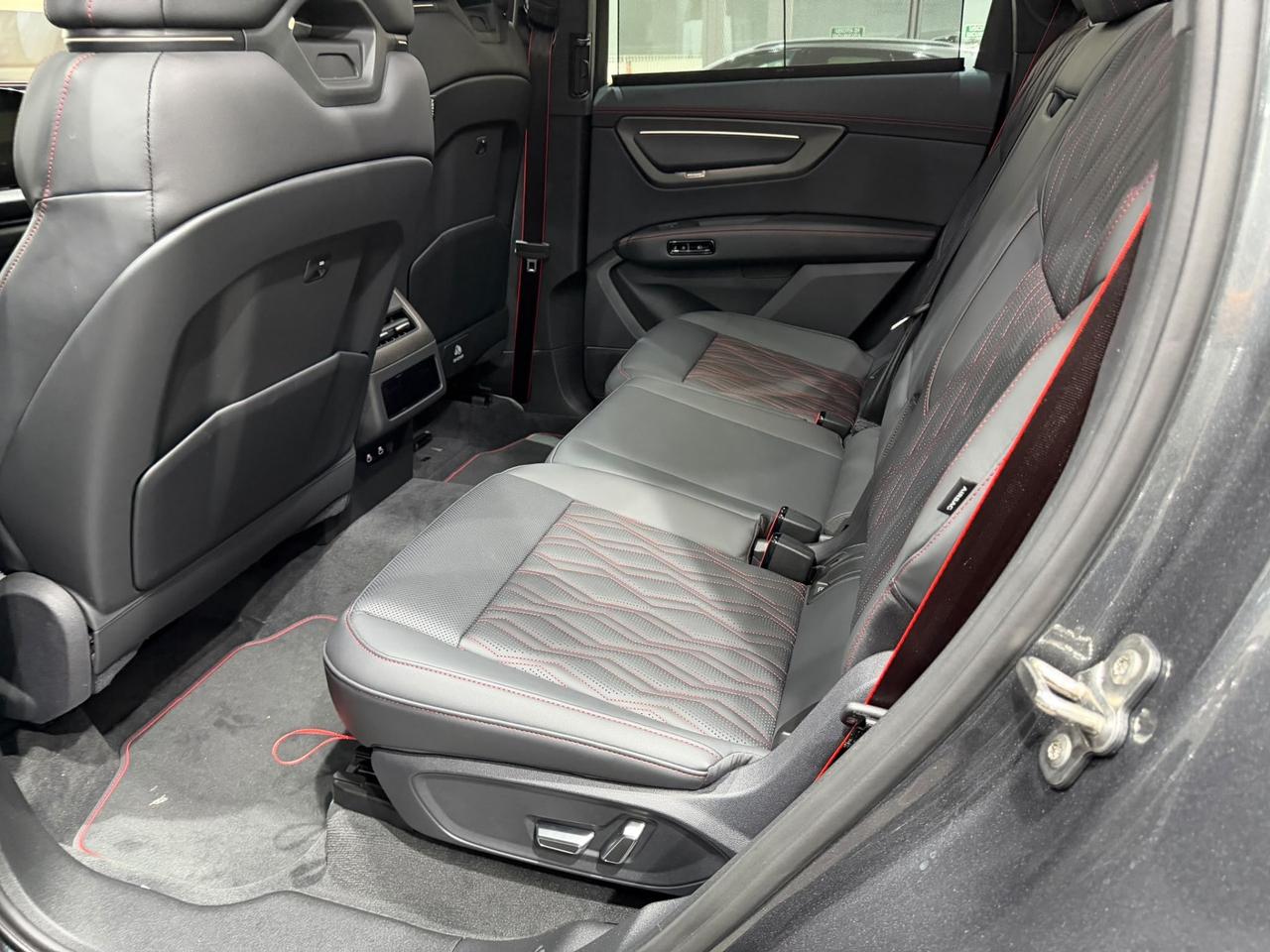 Audi Q7 SUV TDI 210 kW quattro tiptronic