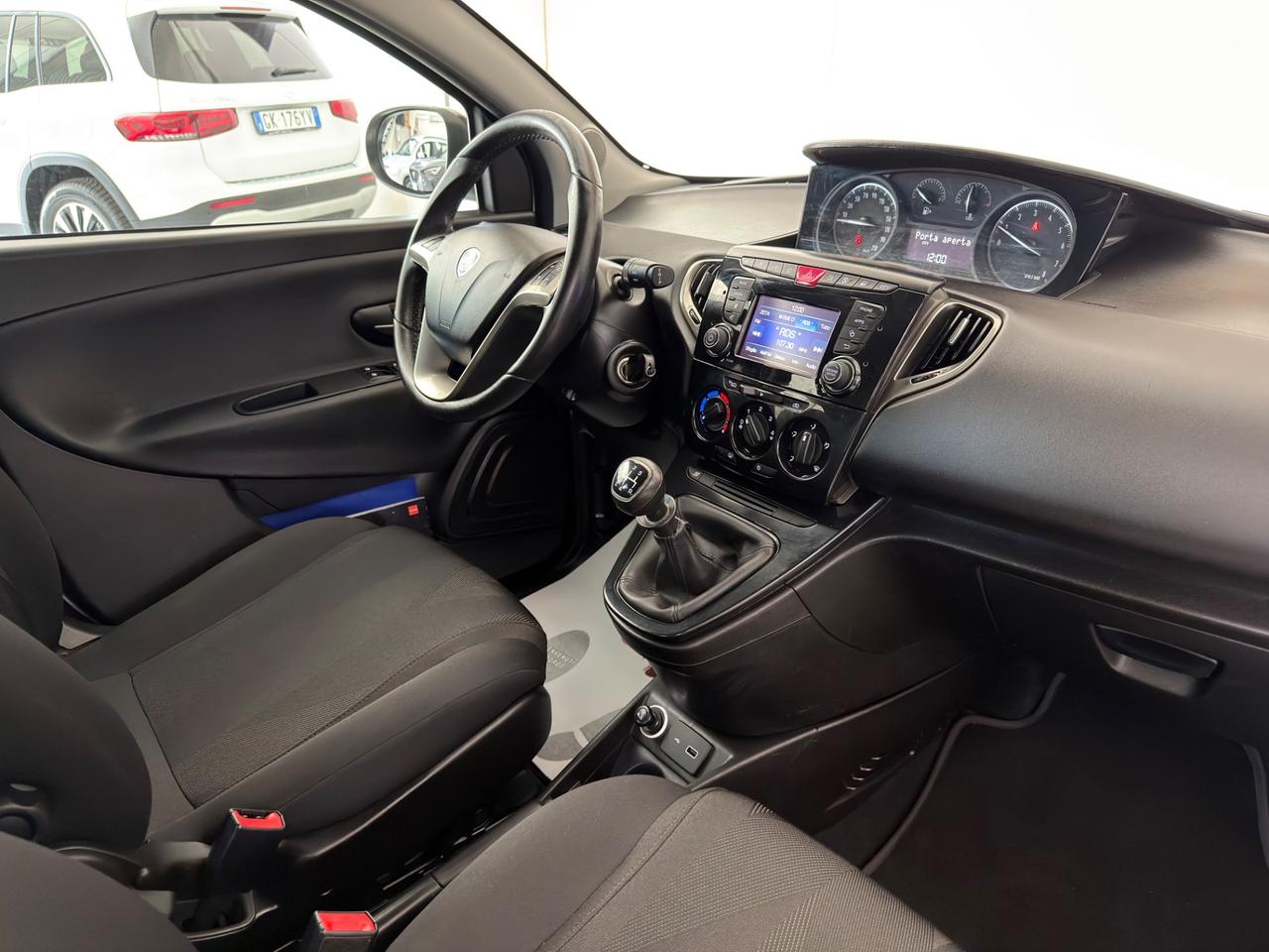 Lancia Ypsilon 1.2 69 CV 5 porte S&S Gold