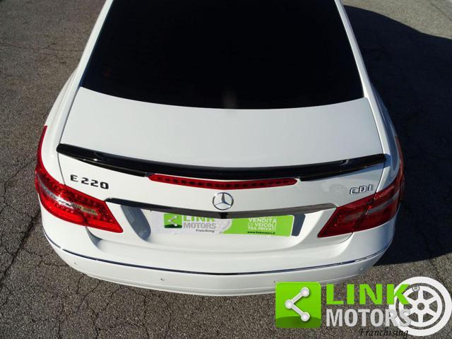 MERCEDES-BENZ E 220 CDI Coupé BlueEFFICIENCY Avantgarde