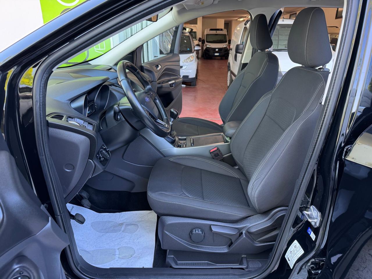 Ford Kuga 1.5 tdci Titanium 1Prop GARANZIA 24 MESI