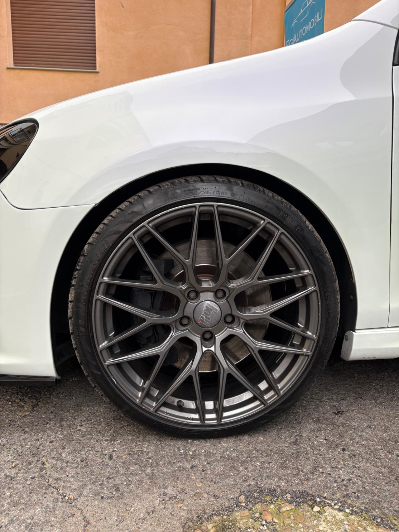 Volkswagen Golf 2.0 TSI 4mot. DSG 5p. R