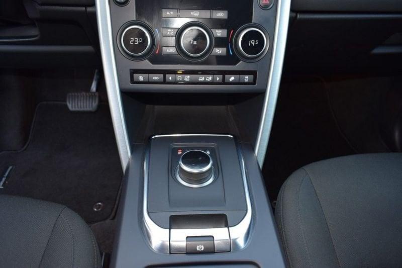 Land Rover Discovery Sport 2.0 TD4 150 CV AWD AUTO SE vettura 7 POSTI