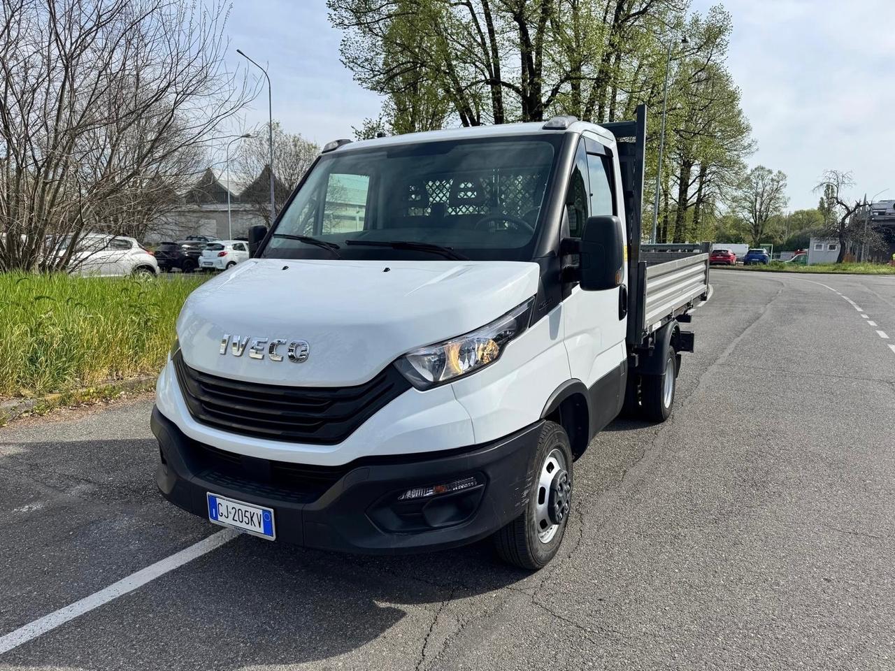 Iveco Daily 35C12 BTor 2.3 HPT PC-RG Cabinato + iva