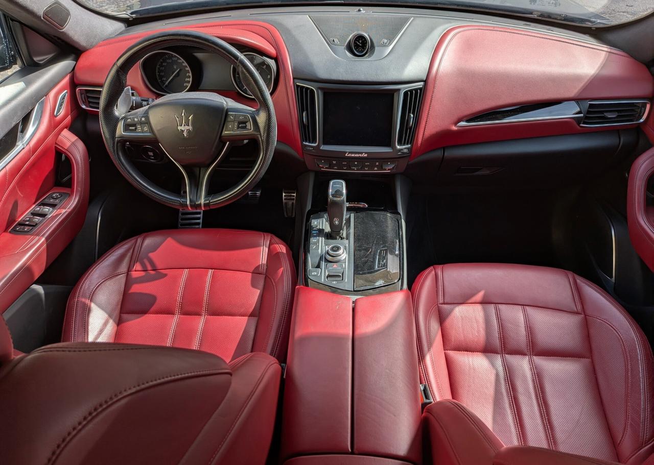 Maserati Levante V6 250cv Diesel AWD Gransport
