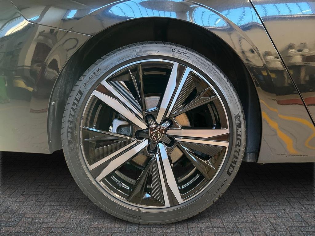 Peugeot 308 SW 1.2 puretech t. GT Pack &s 130cv eat8
