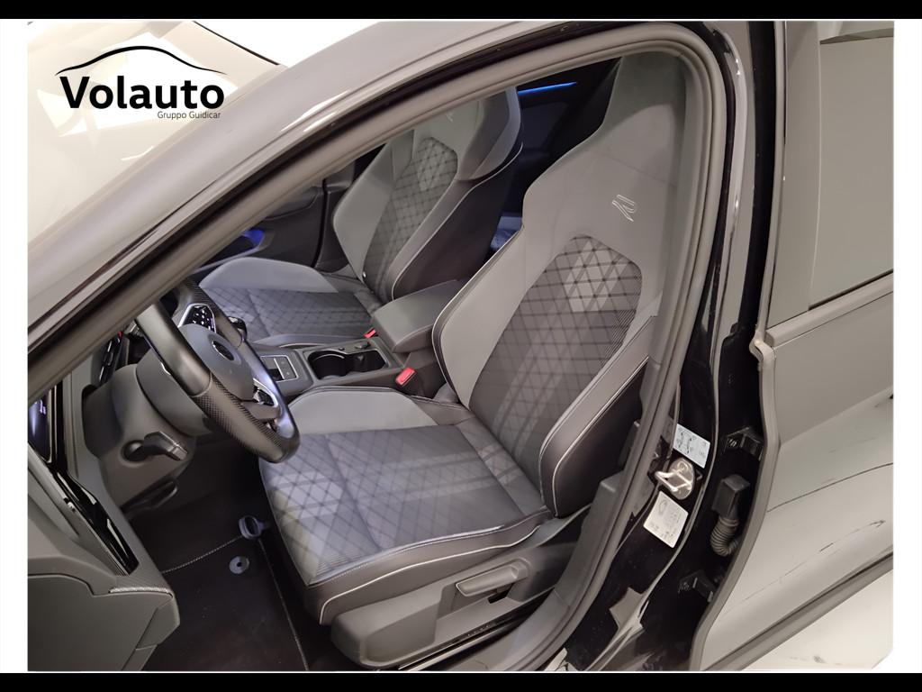 VOLKSWAGEN Golf VIII 2020 - Golf 1.5 tsi evo R-Line 150cv