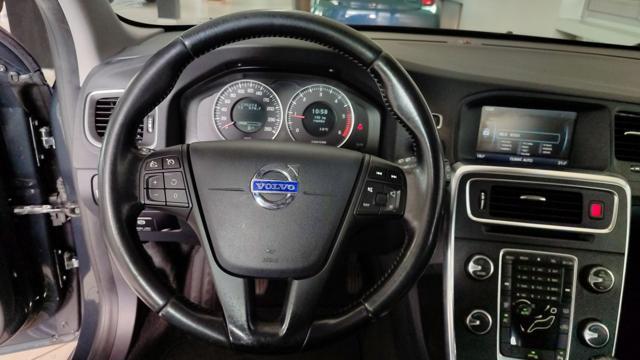 VOLVO V60 D2 1.6 Momentum