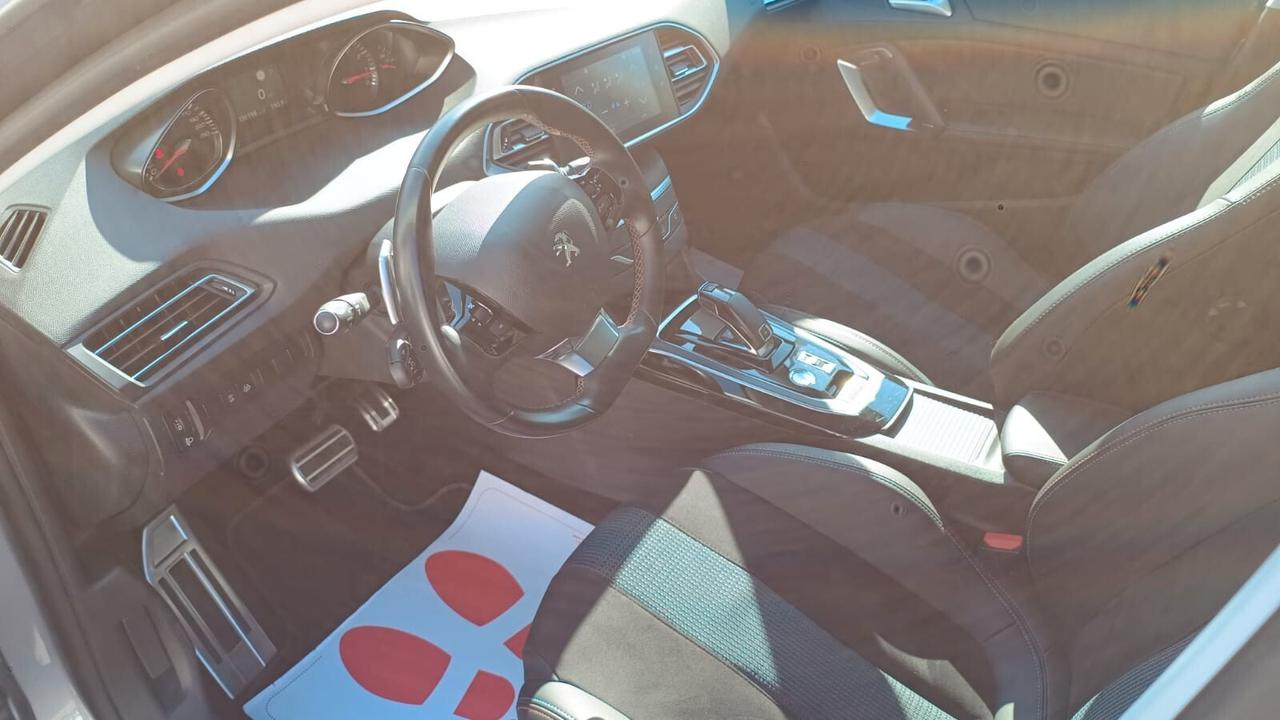Peugeot 308 PureTech Turbo 130 S&S EAT8 Tech Edition