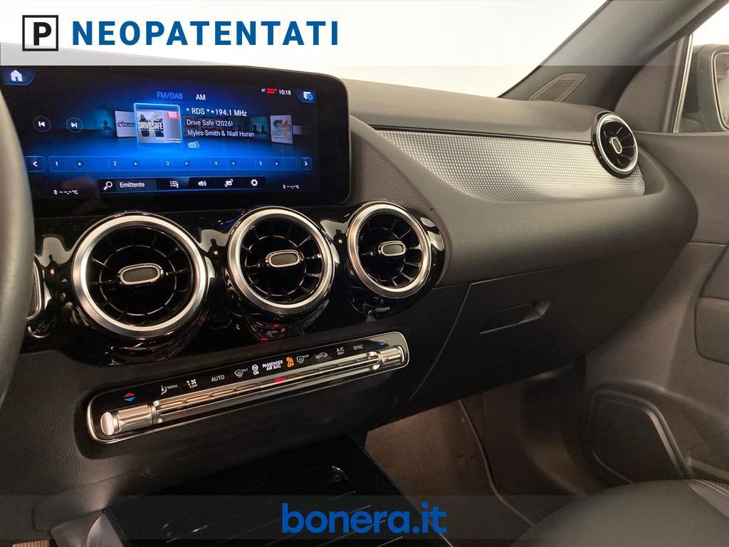 Mercedes GLA 180 180 D Sport 8G-DCT