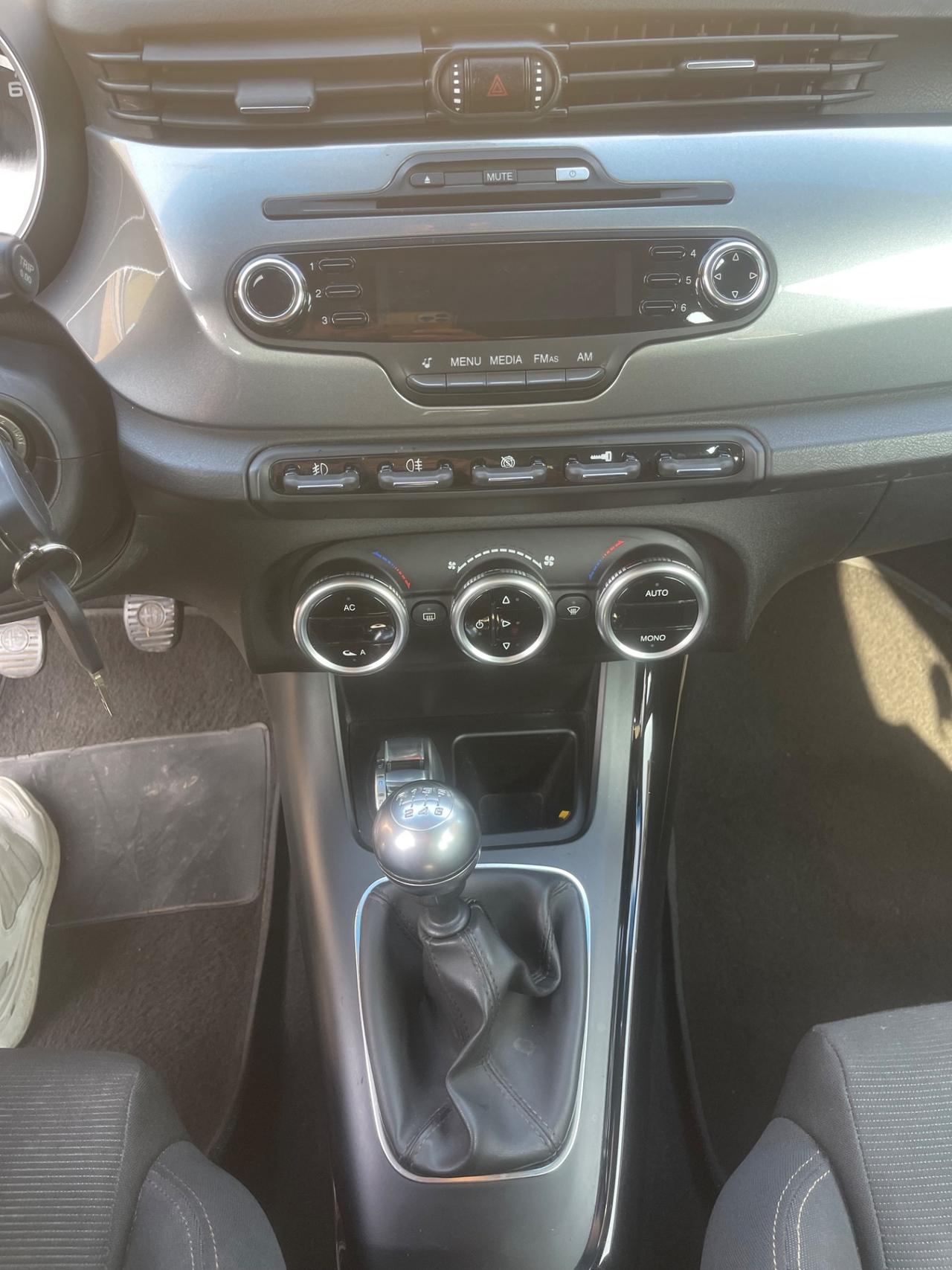 Alfa Romeo Giulietta 1.4 Turbo 120 CV Distinctive