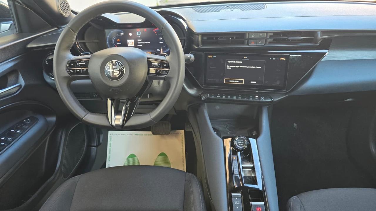 Alfa Romeo Junior 1.2 145 CV Hybrid eDCT6
