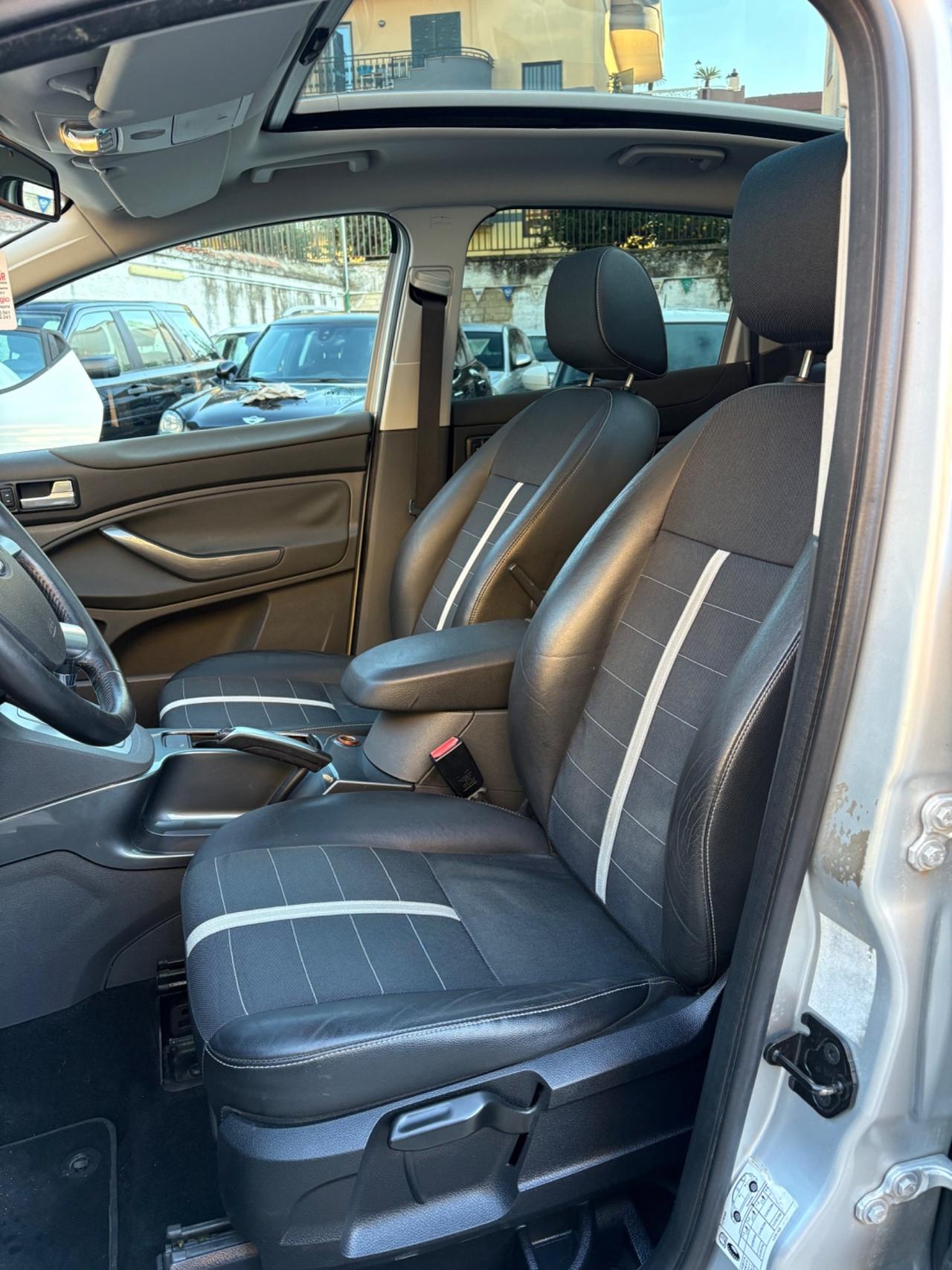 Ford Kuga 2.0 TDCI 4x4 tetto navi 190000km