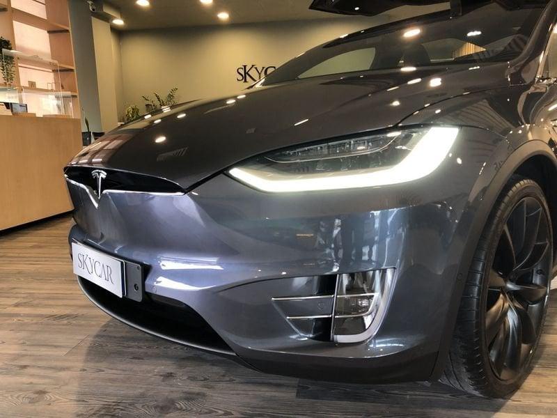 Tesla Model X Long Range AWD Raven 7 Posti Gancio traino