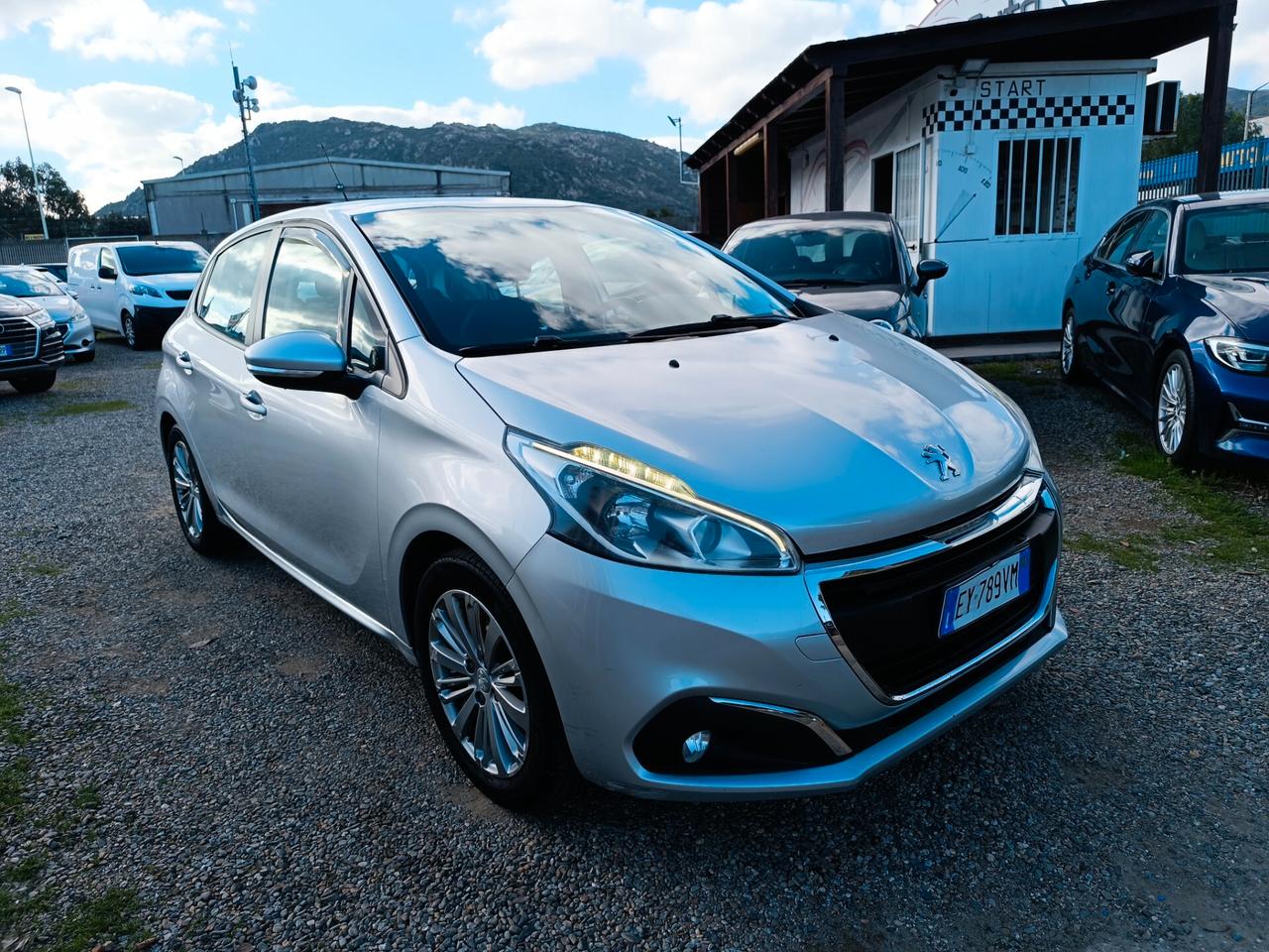 Peugeot 208 PureTech 82 5 porte Allure