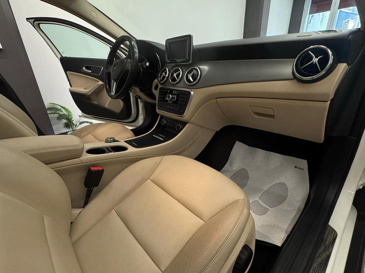 Mercedes-benz GLA 180 d Automatic Enduro