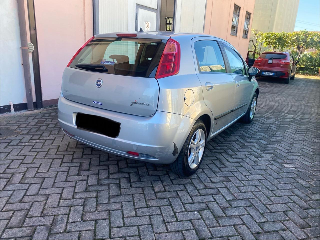 Fiat Grande Punto 1.2 5 porte neopatentati unico proprietario