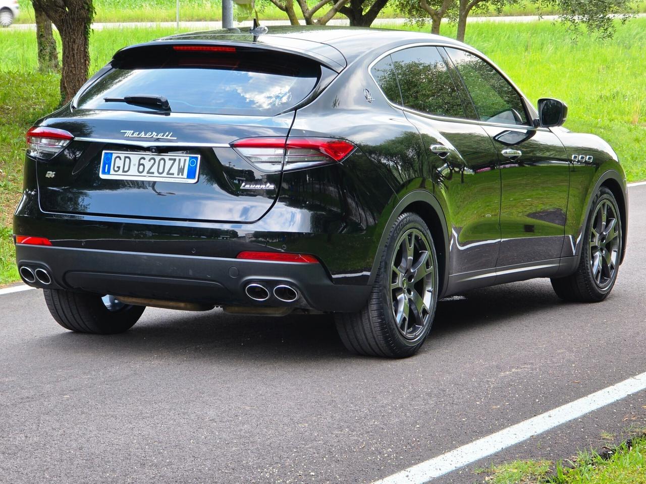 Maserati Levante V6 AWD 350 CV BENZINA - 2021