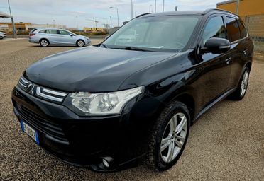 Mitsubishi Outlander - PARI AL NUOVO - GARANTITA 12 MESI CASCO -