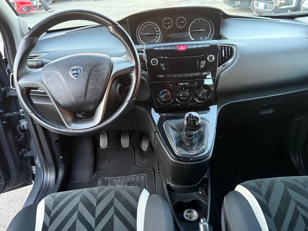 Lancia Ypsilon 1.2 69 CV 5 porte GPL Ecochic Elefantino