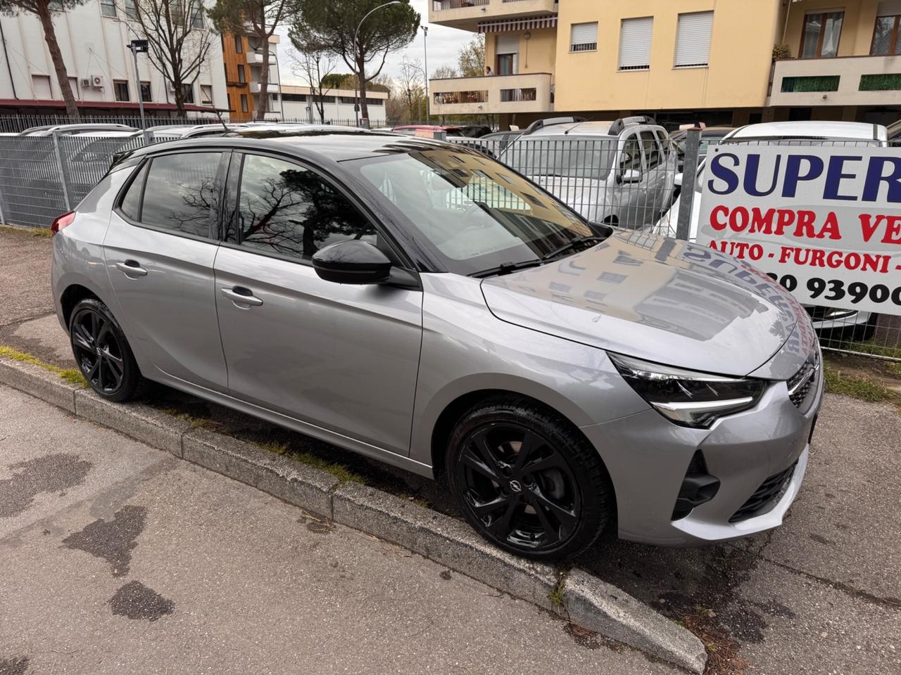 Opel Corsa 1.2 100 CV GS Line neopaten garanzia 12 mesi