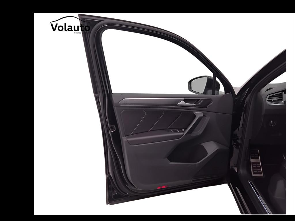 VOLKSWAGEN Tiguan II 2021 - Tiguan 2.0 tdi R-Line 150cv dsg