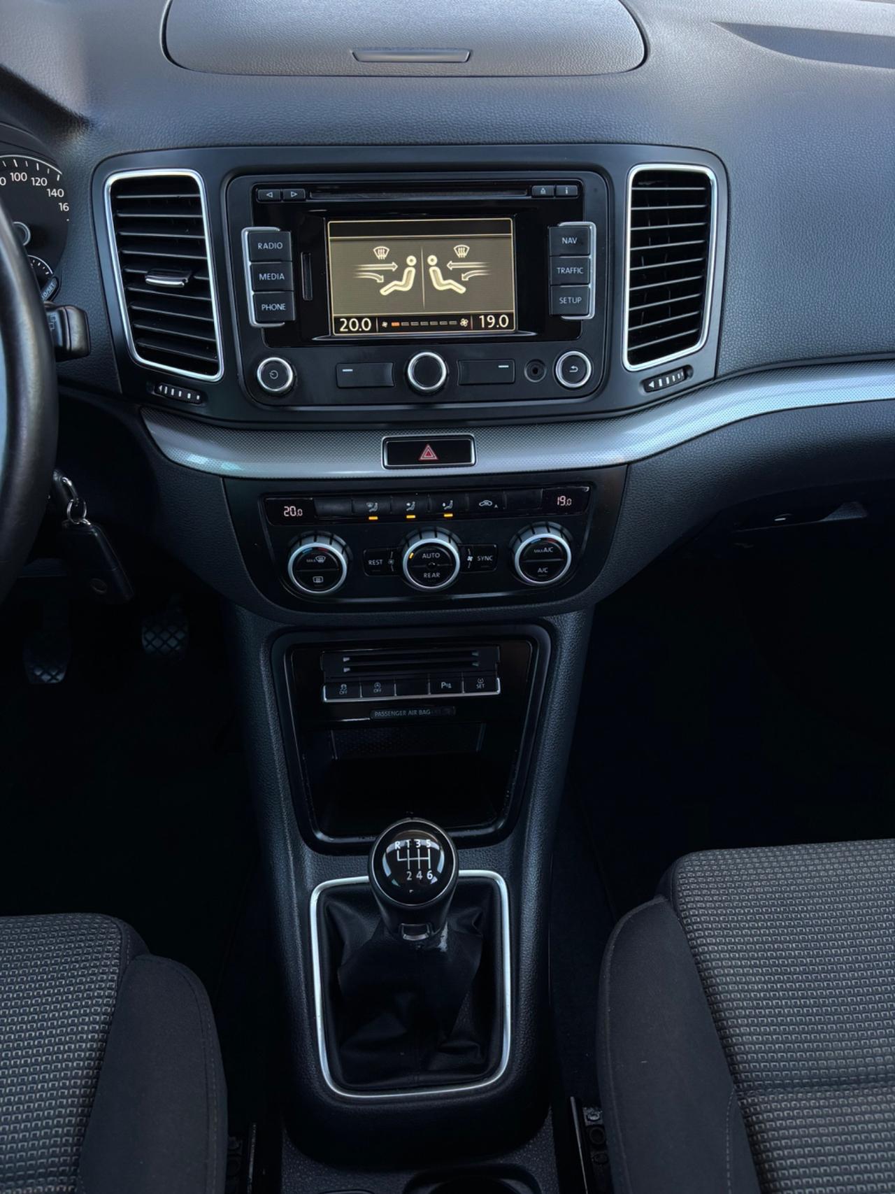 Volkswagen Sharan 2.0 TDI. Garanzia. Neopatentati