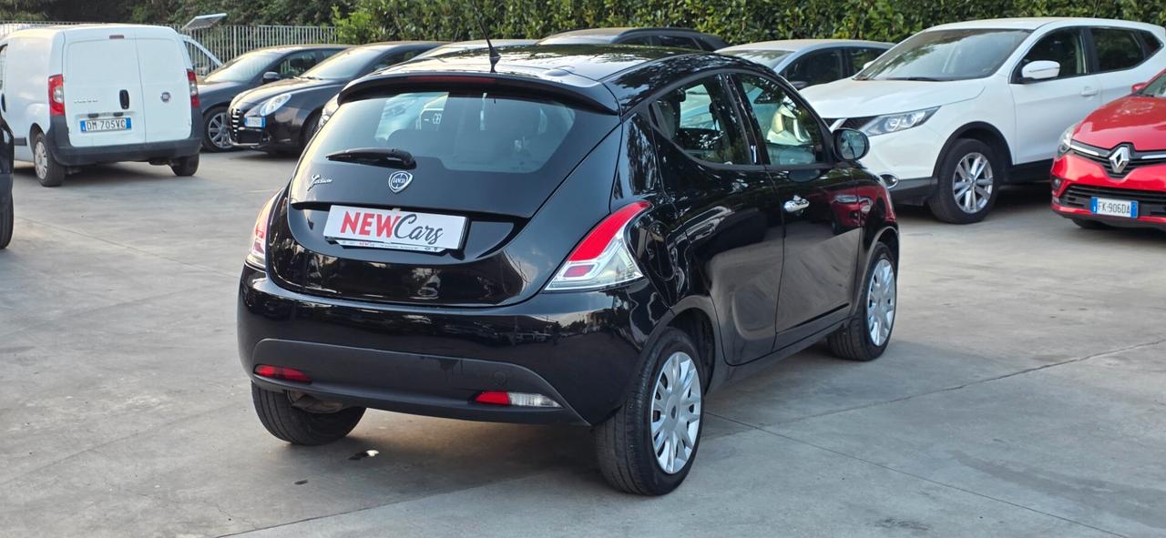 Lancia Ypsilon 1.2 69 CV 5 Benzina