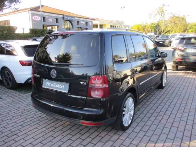 VOLKSWAGEN Touran 1.9 TDI 105CV DPF Highline PELLE/Sensori
